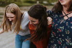 images/Moeder met tienerdochters.jpg#joomlaImage://local-images/Moeder met tienerdochters.jpg?width=5472&height=3648